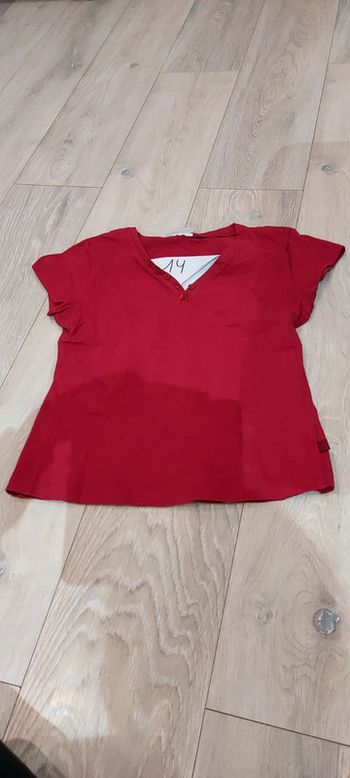 T shirt rouge Yessica, taille 14 ans/XS.