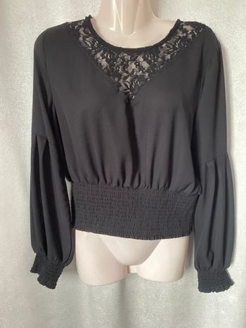 Tunique encolure devant et dos dentelle , smocks 38