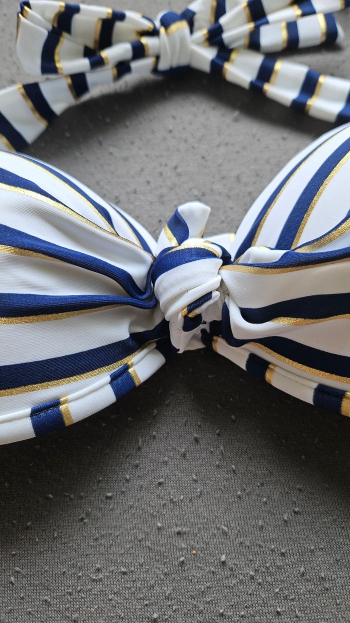 Haut de maillot de bain blanc bleu et doré push up S - photo numéro 2