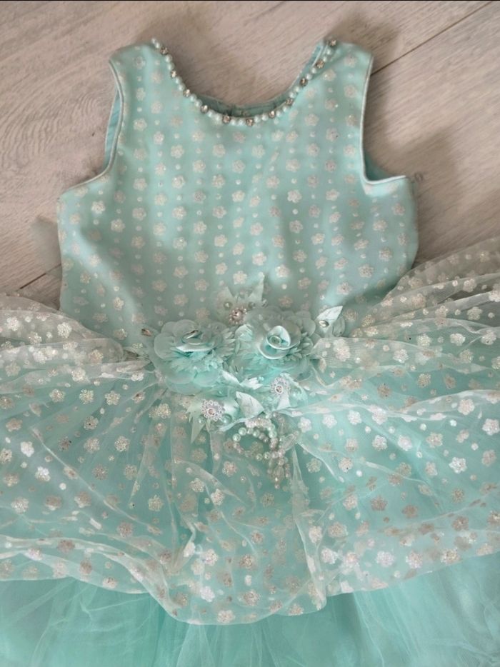 Robe de cérémonie - photo numéro 3
