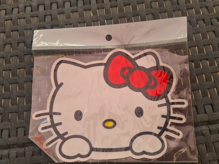Lot 3 stickers. Hello kitty. Irish. Fleurs - photo numéro 2