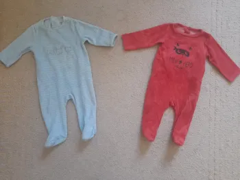 Lot de pyjamas 