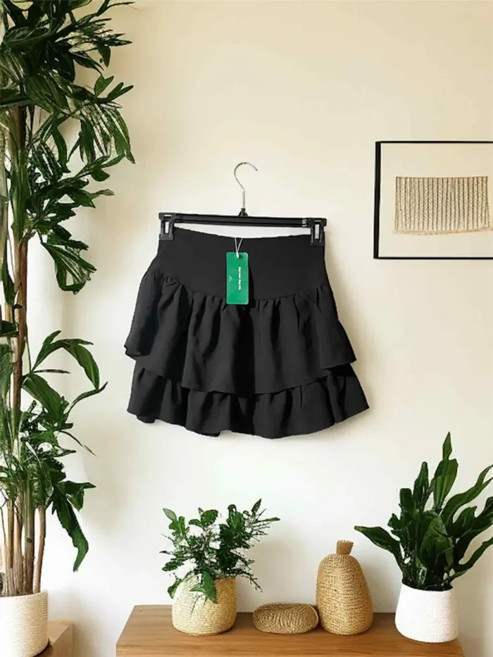 Jupe noir à volants - photo numéro 3