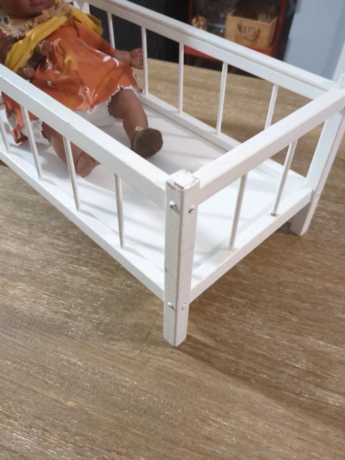 Lit poupée a barreaux vintage - photo numéro 3