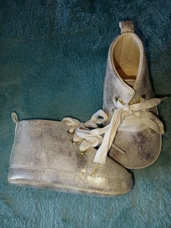 Chaussure 9 12mois