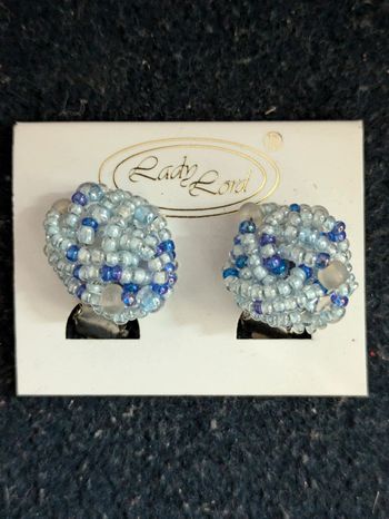 Boucles vintage a perles