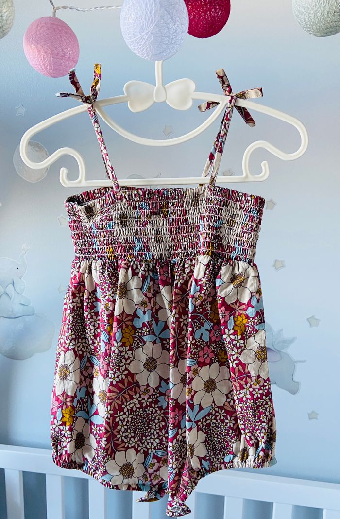 Lot vêtements été bébé fille taille 9 mois