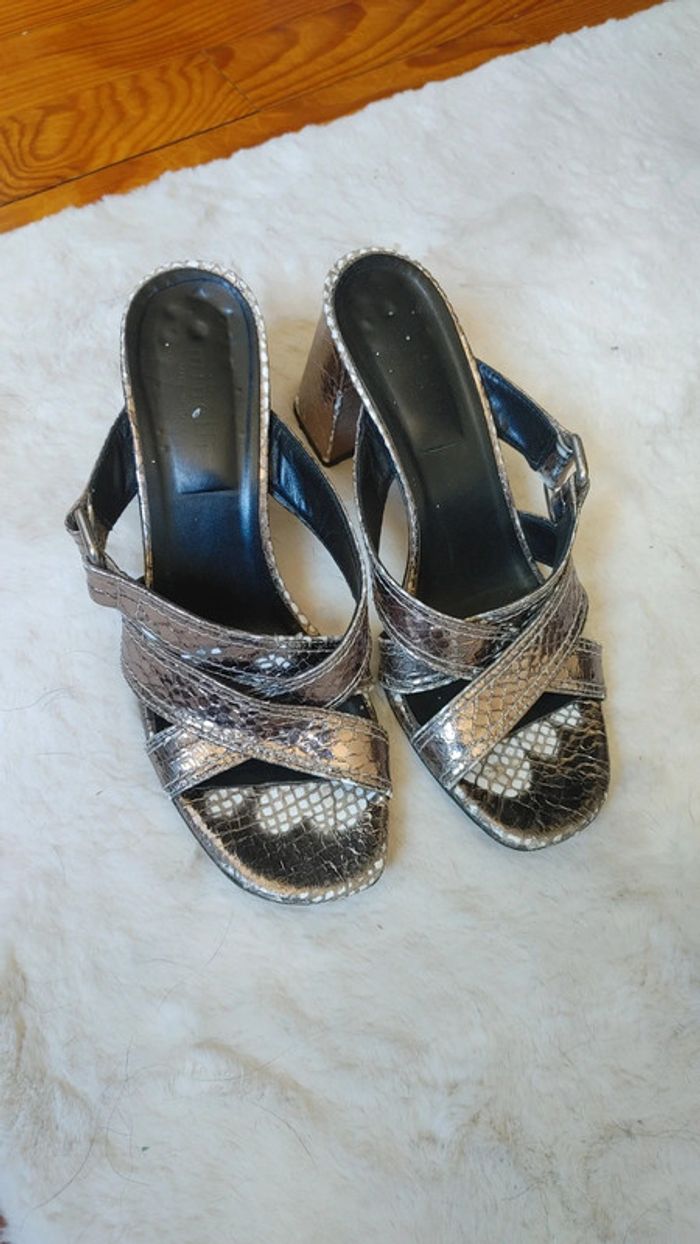 Mule en cuir argenté écailles - photo numéro 17