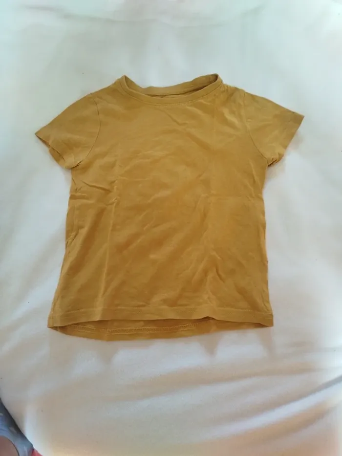 Tee shirts