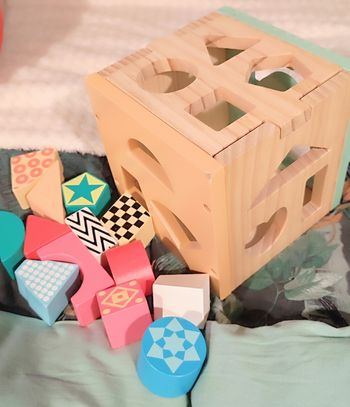 Jeu d'encastrement en bois
