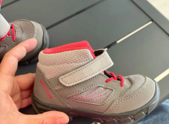 Chaussures de randonnée Quechua MH100 MID – Pointure 24 - photo numéro 2