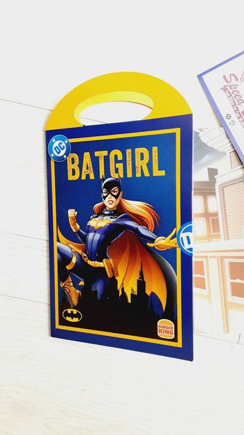 Jeu joueten carton à monter DC Batgirl Burger King Neuf