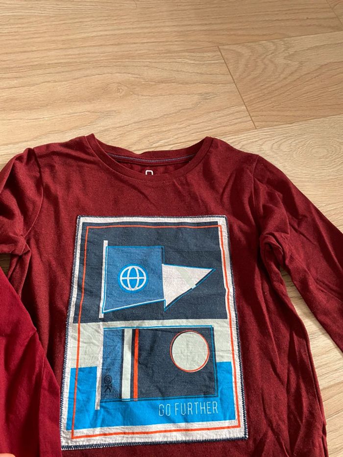 Lot de 2 t shirts 6 ans IKKS et okaidi très bon etat - photo numéro 4