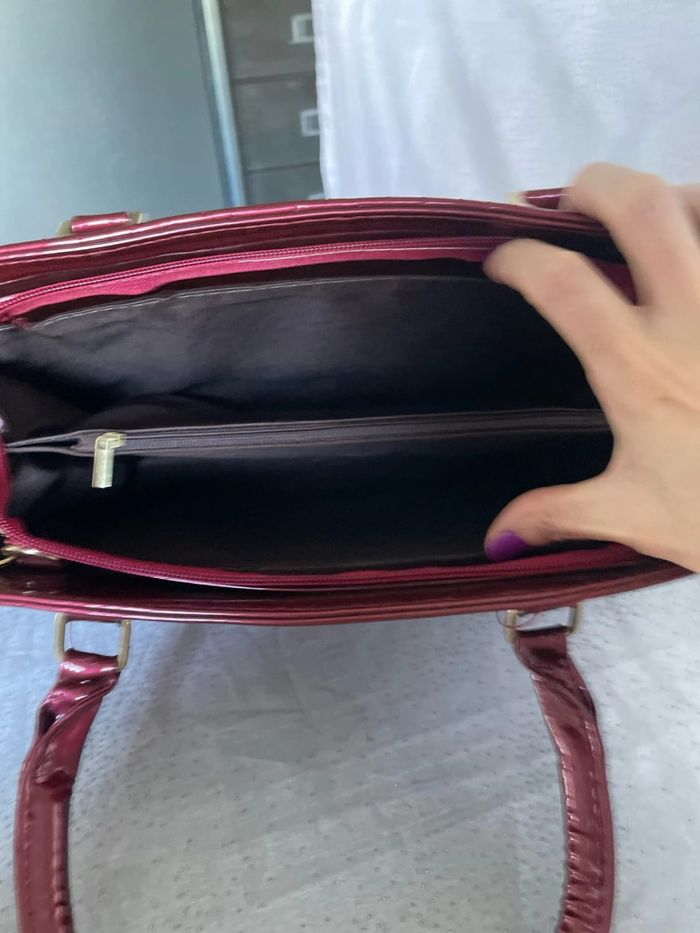 Sac vinyle rouge - Comme neuf - photo numéro 7