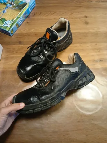 Chaussures de sécurité en cuir 43 noir