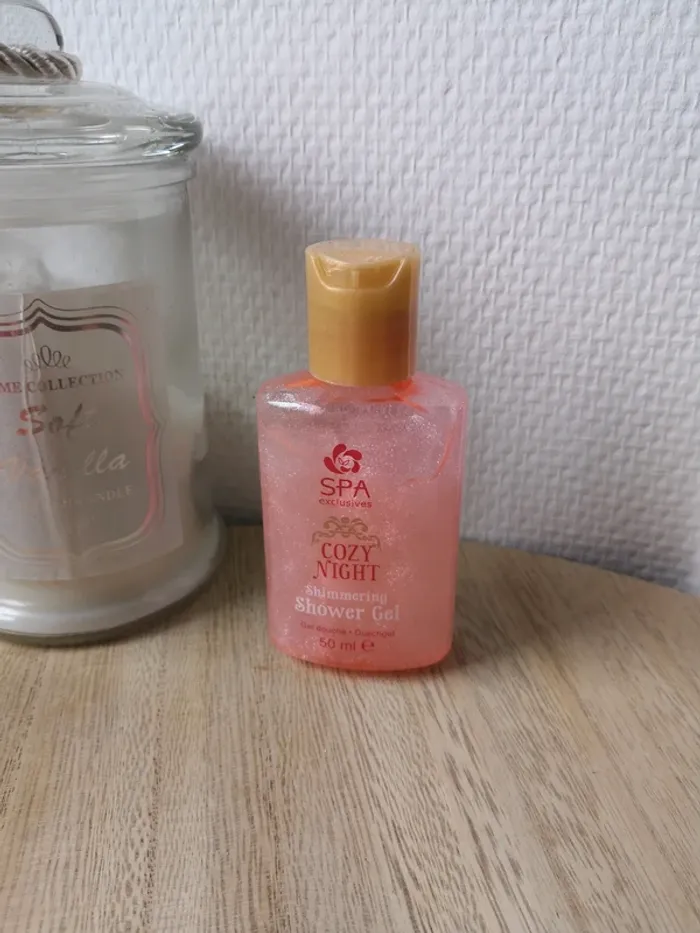 🌺Lot de 5 produits Cozy Night Spa Exclusives🌺 - photo numéro 2