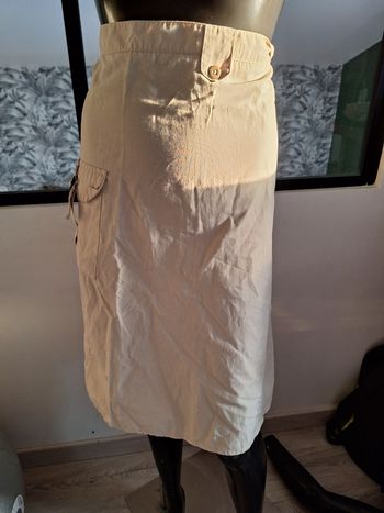 Jupe beige mi-longue 16 ans ou 32
