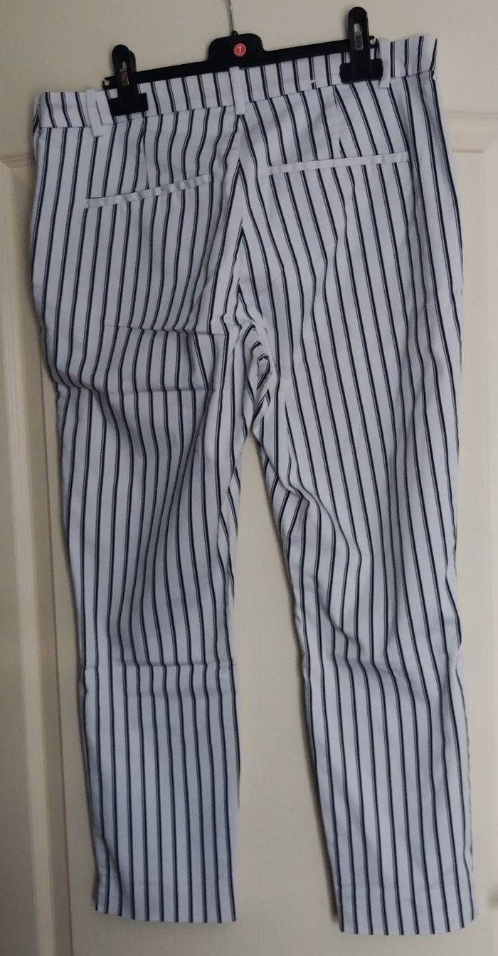 Pantalon été taille 44 - photo numéro 2
