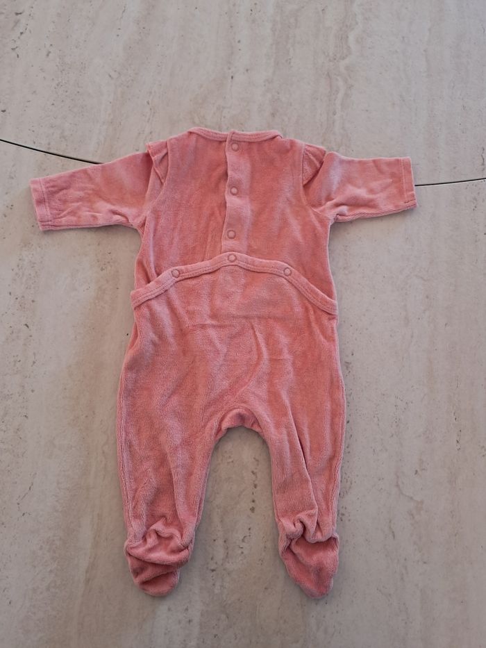 Pyjama 1 mois fille - photo numéro 3