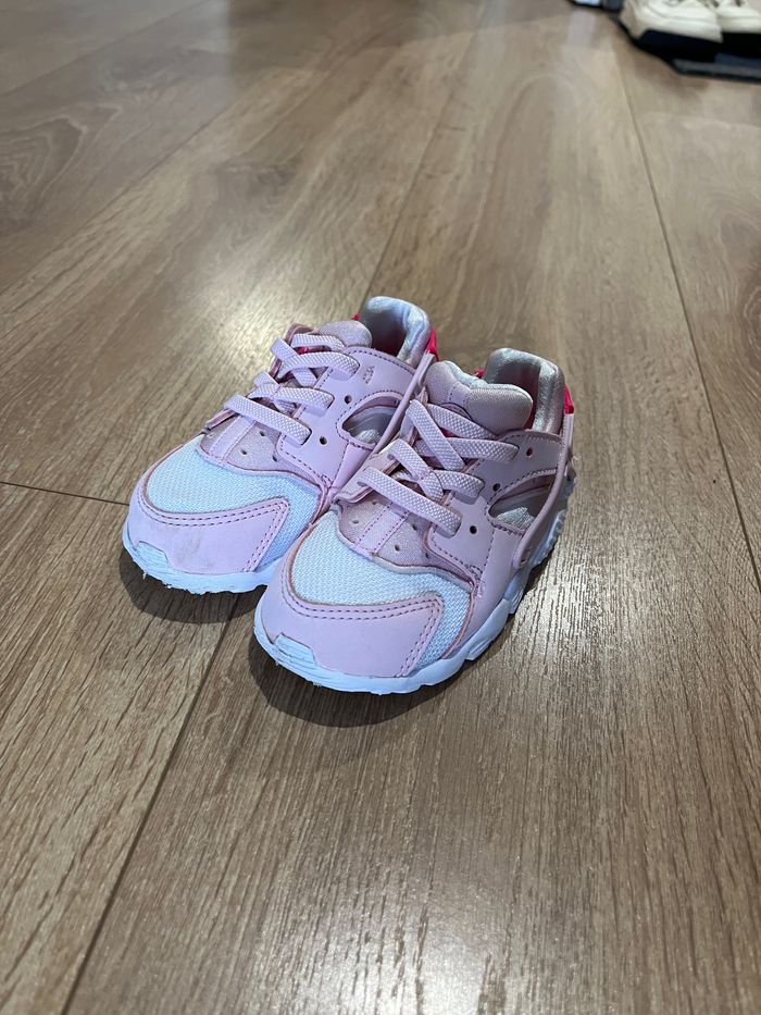 Basculer Nike rose - taille 23,5 - photo numéro 2