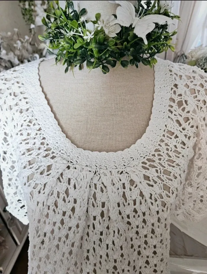 Robe ou tunique blanche en crochet Mango Taille M