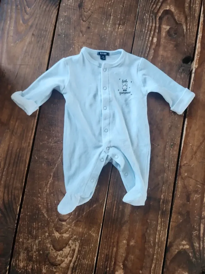 Lot pyjamas 1 mois - photo numéro 6