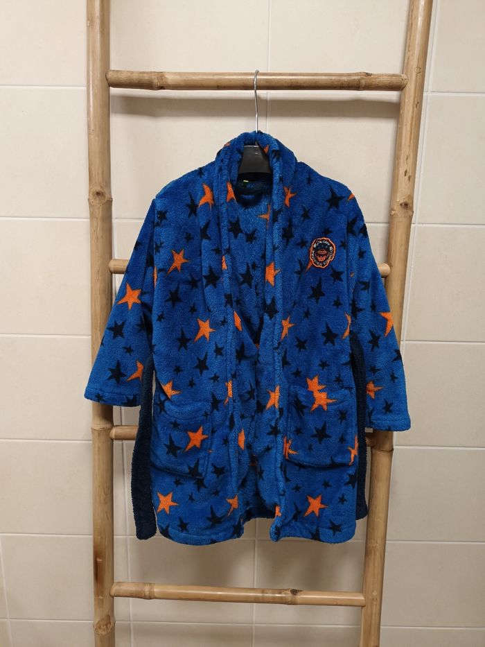 - 50 % avec le code JOUJOU50 Peignoir polaire Orchestra 4 ans