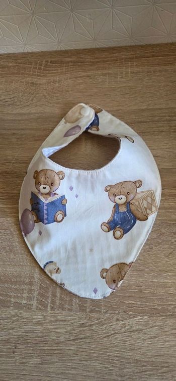 Bavoir bandana 