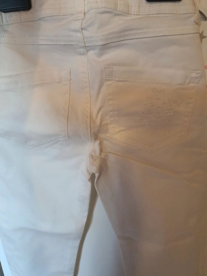 Jean neuf - photo numéro 4