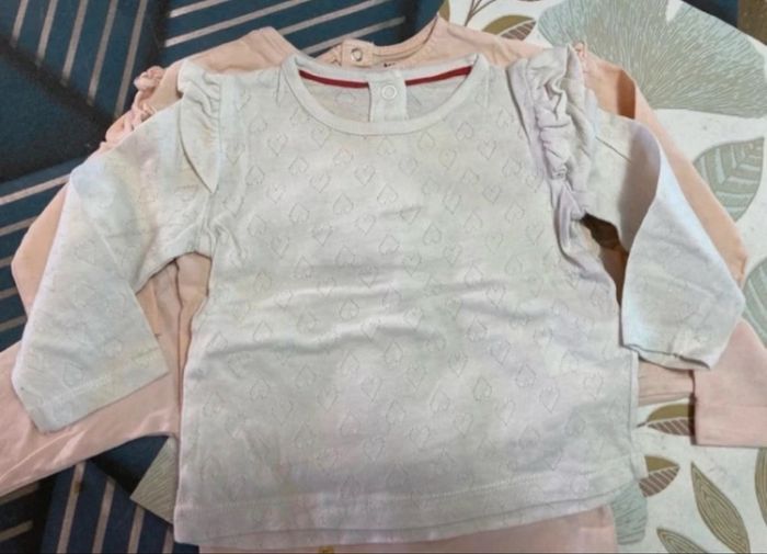 Lot de hauts fille - 6 mois - photo numéro 9