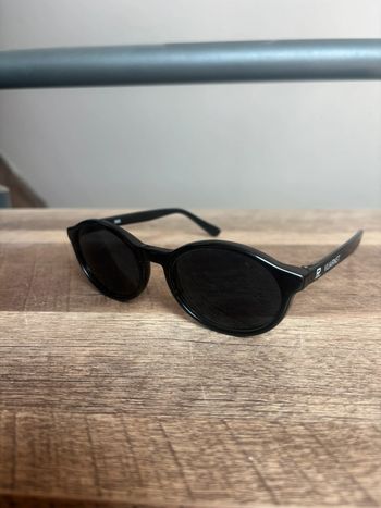 Lunette Vuarnet année 2000 noir grand verre noir