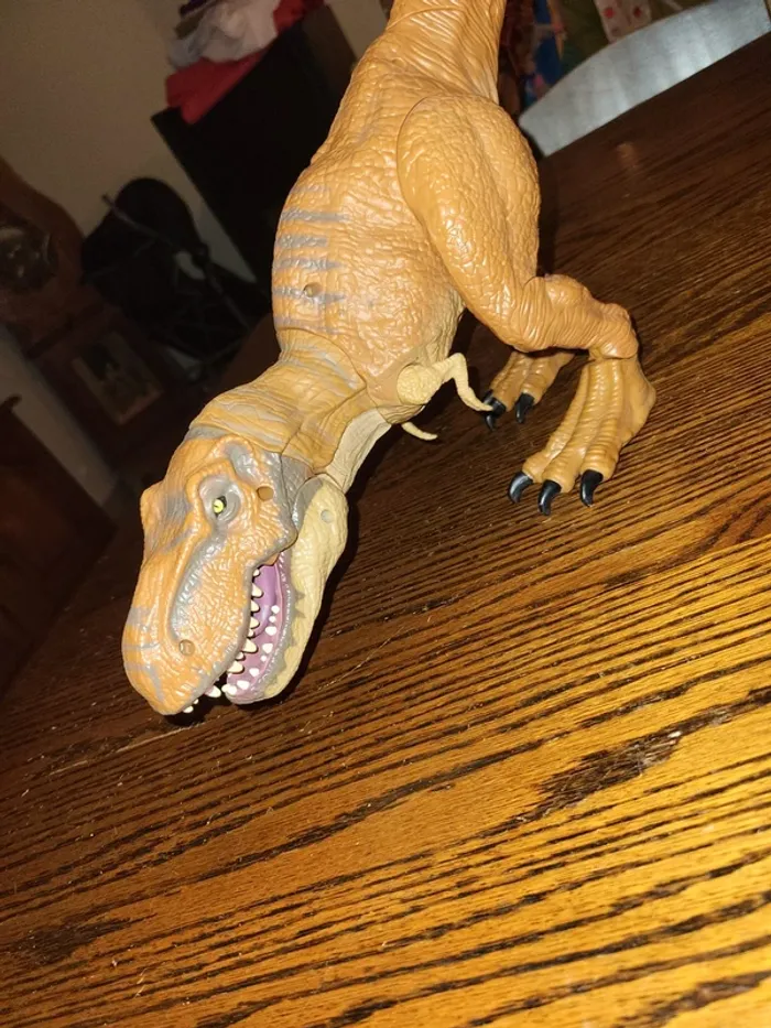 Dinosaure articulé et sonore - photo numéro 3