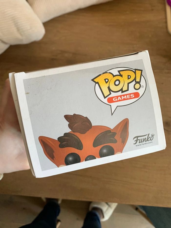 Figurine Pop Crash bandicoot 273 glow in the dark parfait état - photo numéro 3