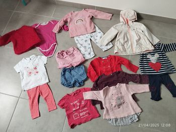 Lot vêtements 12 mois ( 25 pièces)