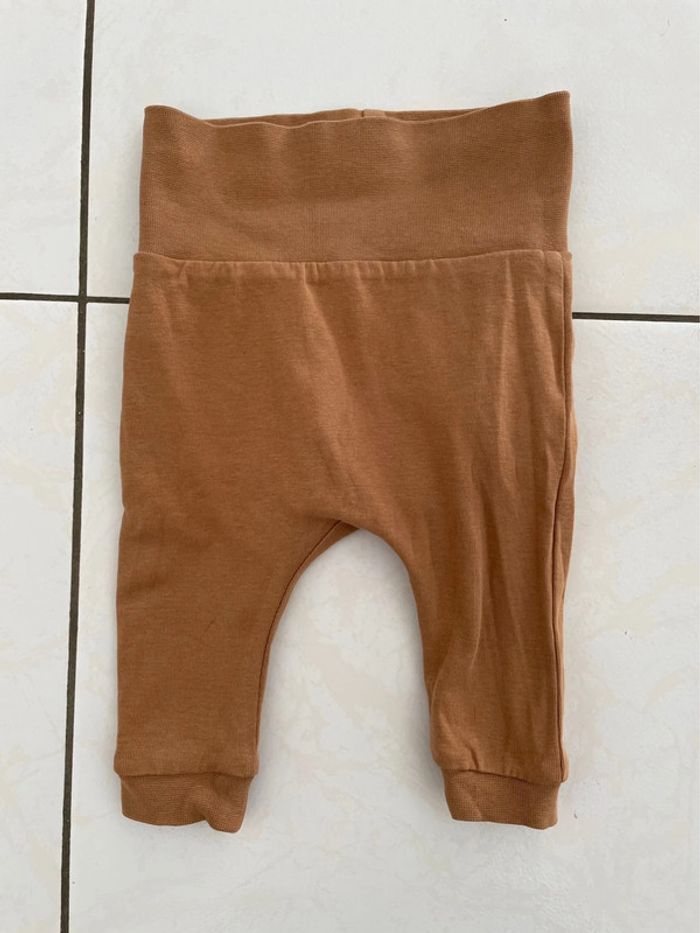 Pantalon, legging réversible, camel et rayures, bebe, taille 6 mois Obaïbi - photo numéro 2