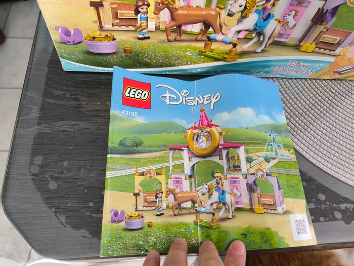 Lego 43195 - écurie de belle et raiponce - photo numéro 2