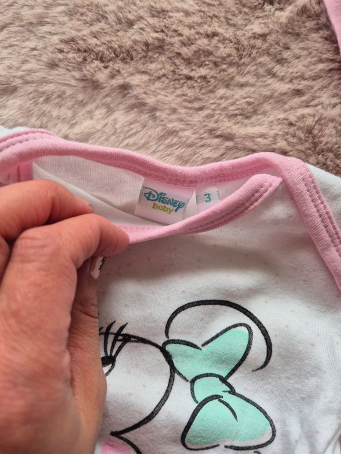 Lot 2 bodies minnie 3 mois - photo numéro 4