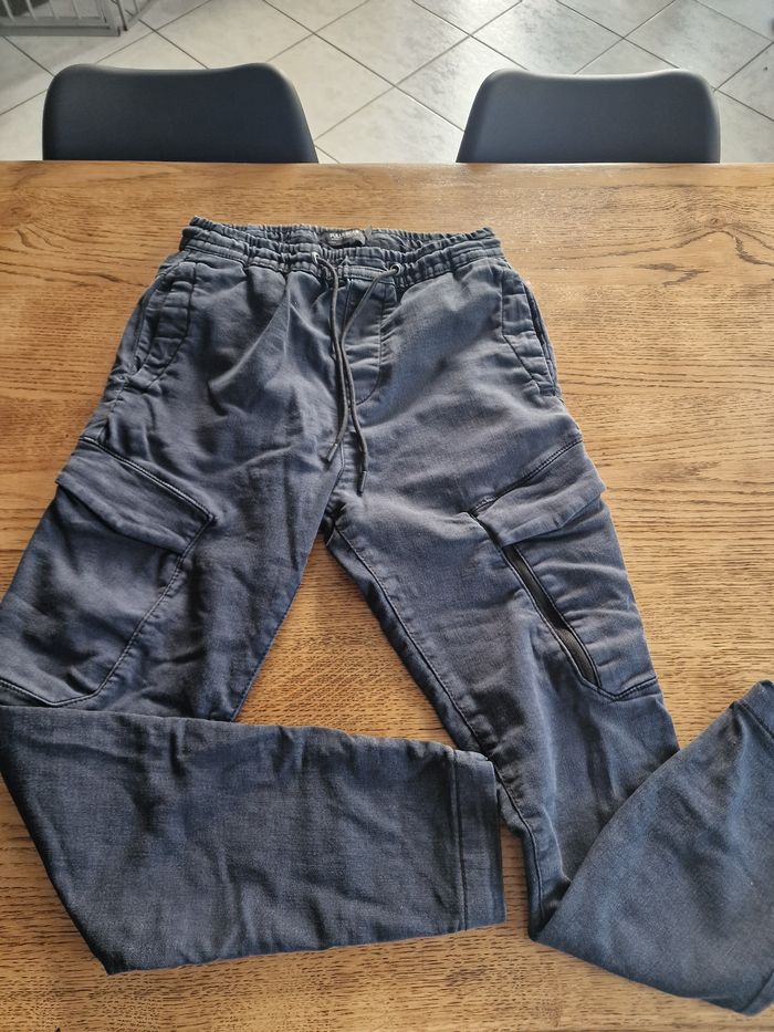 Pantalon cargo pull and bear 36