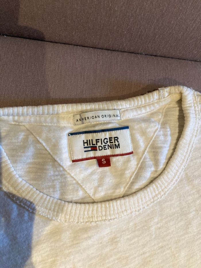 Lot de 2 tee shirt taille S en bon état - photo numéro 4