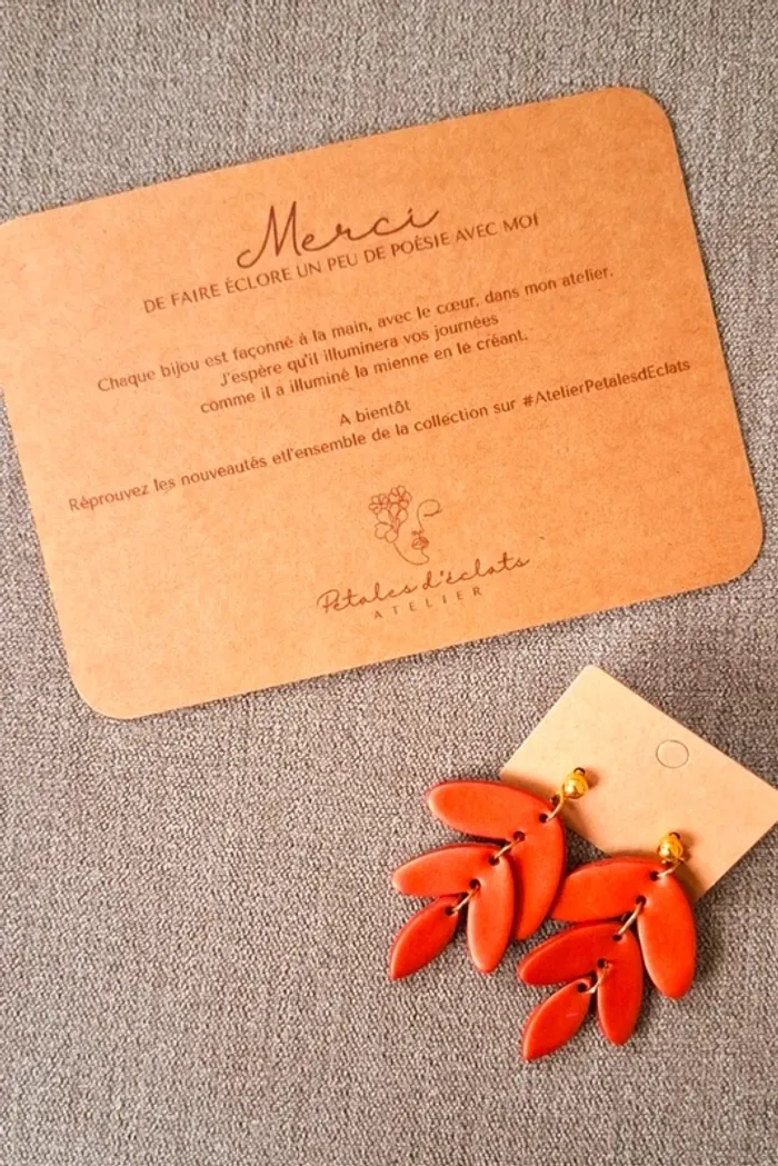 Brume Incandescente – Boucles d’oreilles pendantes – Création unique fait main - photo numéro 7