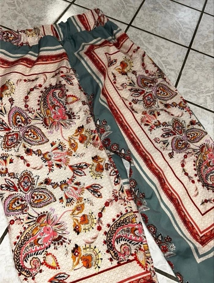 Pantalon fluide à motifs – Taille unique - Très bon état - photo numéro 2