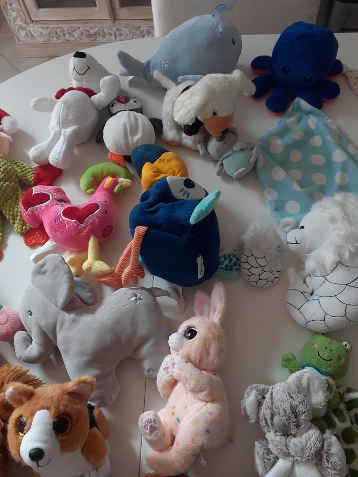 Lot de doudous et peluches - photo numéro 3