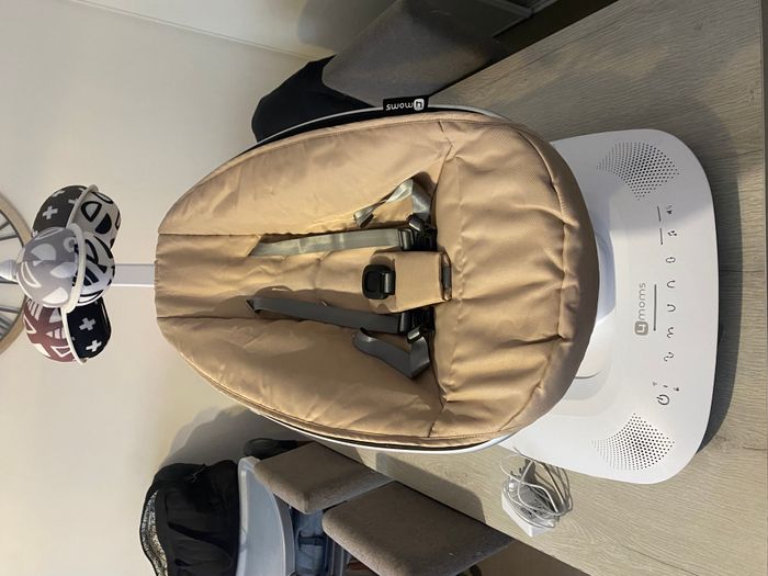 Balancelle mamaroo 5 - 4 moms