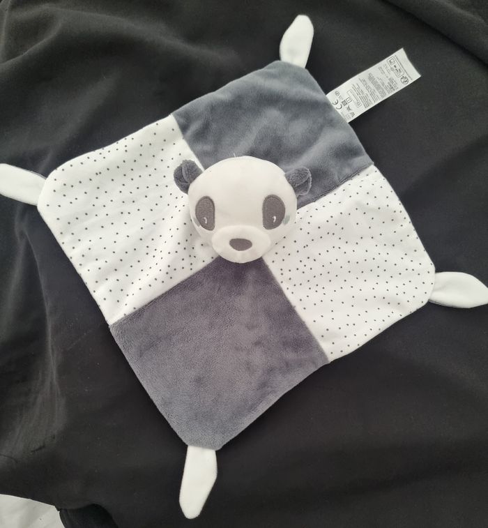 Doudou gemo Panda gris et blanc à pois