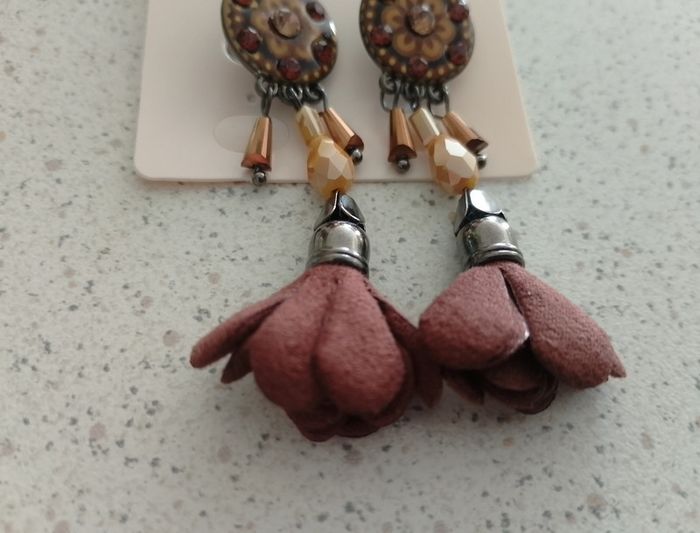 Boucles d'oreilles femme fantaisie - photo numéro 3