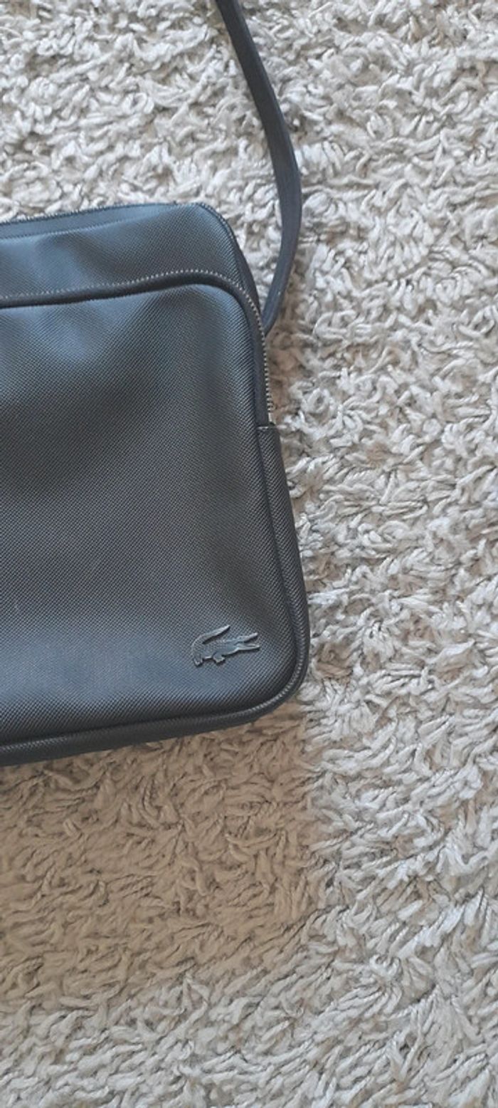 Sacoche Lacoste - photo numéro 2