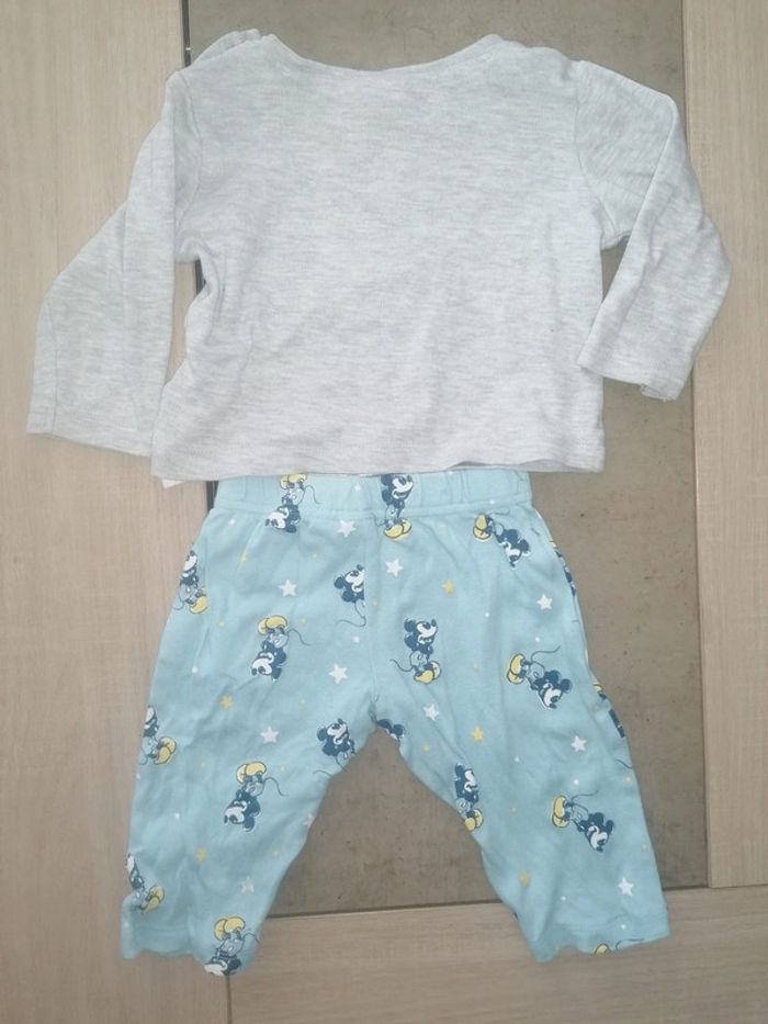 Pyjama Mickey / Disney Baby / 6 mois - photo numéro 2