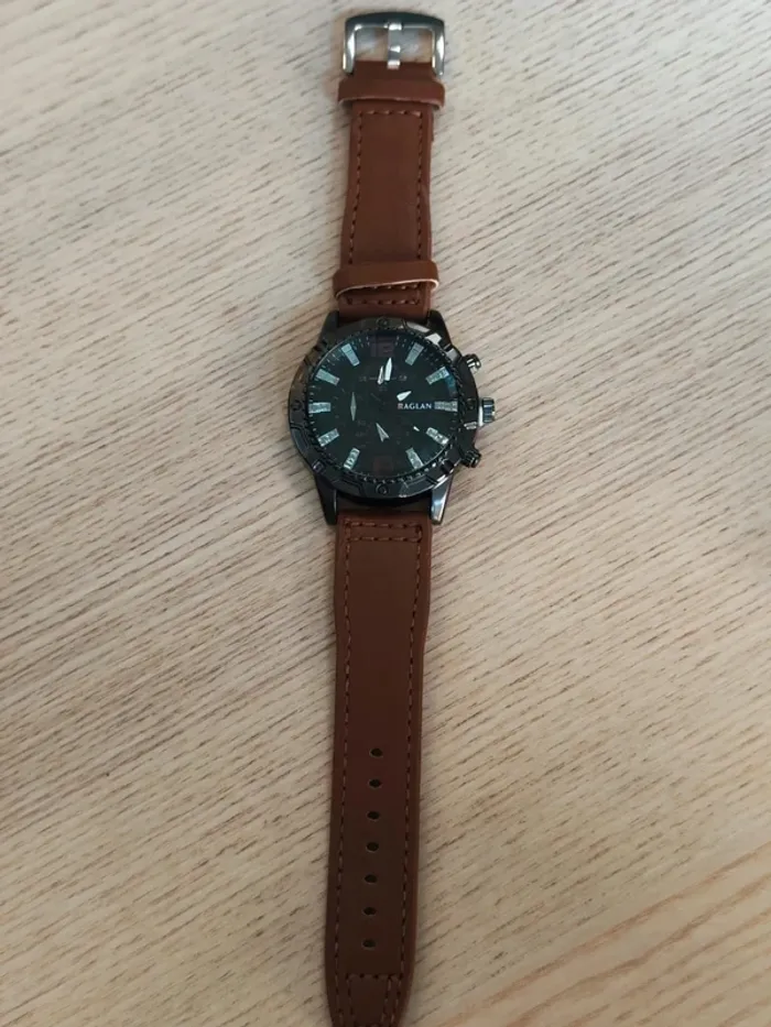 Montre marron noire, style mécatronique - photo numéro 3