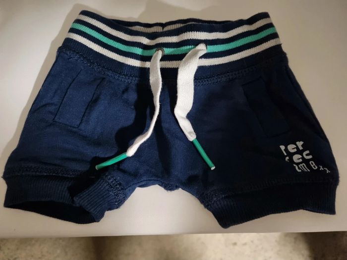 Lot de 9 vêtements enfants 50cm - photo numéro 6