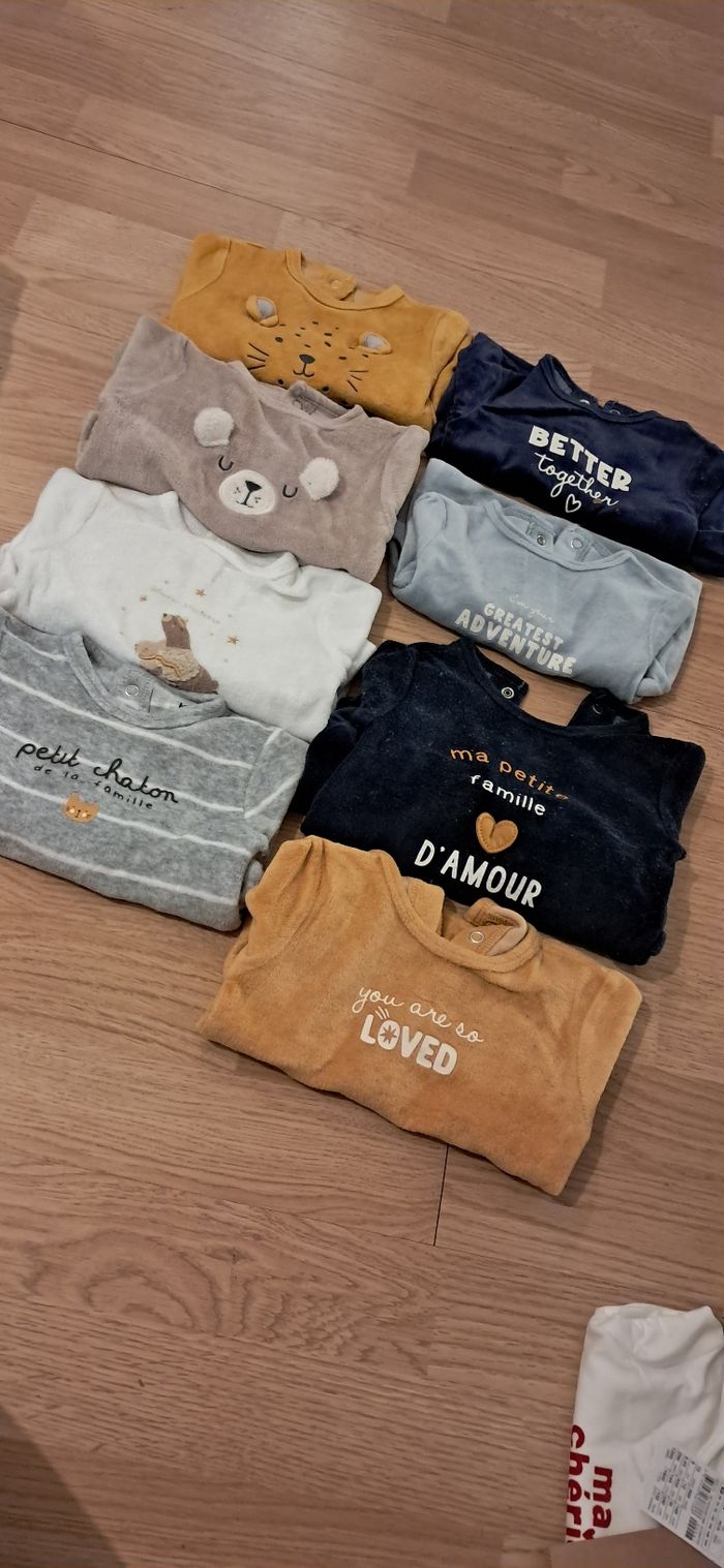 Lot Pyjamas 1 mois chaud kiabi - photo numéro 2